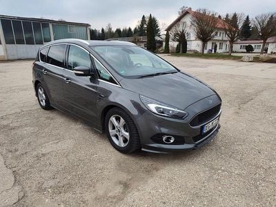 Gebraucht Ford S-MAX Titanium 179 PS (131 kW) 2016 Grau Van / Kleinbus