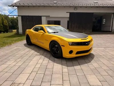 Gebraucht Chevrolet Camaro 305 PS (224 kW) 2010 Gelb Coupé