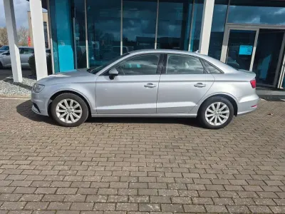Gebraucht Audi A3 Attraction 180 PS (132 kW) 2015 Silber Limousine