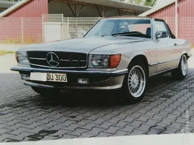 Gebraucht Mercedes SL300 179 PS (131 kW) 1986 Silber Cabrio