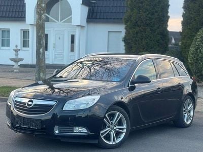 Gebraucht Opel Insignia Sport 160 PS (117 kW) 2011 Schwarz Kombi