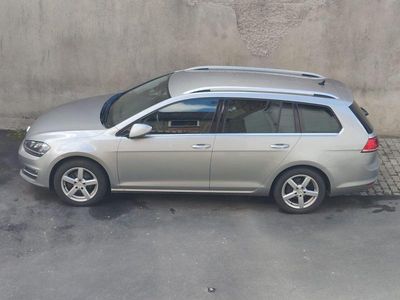 Gebraucht VW Golf VII Highline 150 PS (110 kW) 2015 Silber Kombi