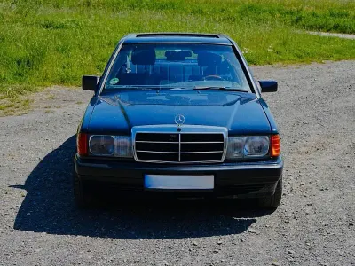 Occasion Mercedes 190 122 ch (89 kW) 1991 Bleue Berline