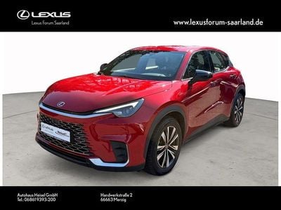 Gebraucht Lexus LBX 136 PS (100 kW) 2024 Rot SUV