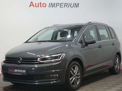 Gebraucht VW Touran Highline 150 PS (110 kW) 2020 Grau Van / Kleinbus