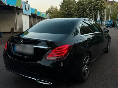 Gebraucht Mercedes C200 136 PS (100 kW) 2015 Schwarz Limousine