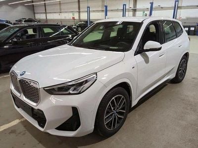 Gebraucht BMW iX1 M Sport 230 kW (313 PS) 2024 Weiß SUV