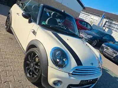 Gebraucht Mini Cooper Cabriolet 122 PS (89 kW) 2011 Weiß Cabrio