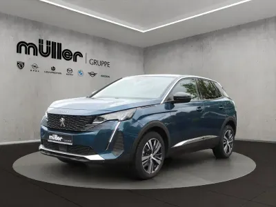 Używany Peugeot 3008 Allure 131 KM (96 kW) 2024 Niebieski SUV