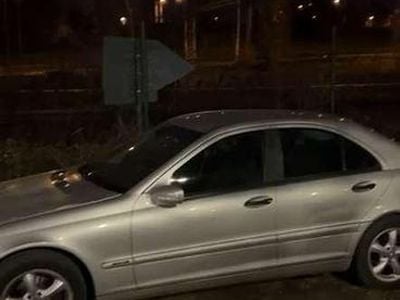 Mercedes C180