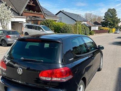 Usata VW Golf VI 102 CV (75 kW) 2010 Nero Utilitaria