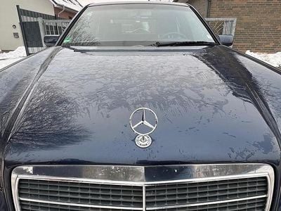 Blau Gebraucht 1998 Mercedes E320 Limousine | 3.499 € (Superpreis)