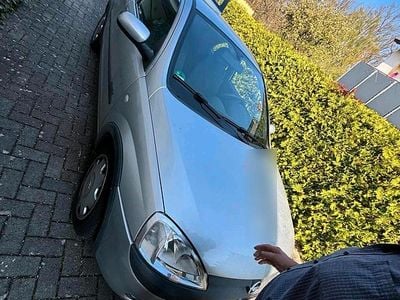 Second-hand Opel Corsa 79 CP (58 kW) 2002 Gri Hatchback