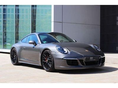 Porsche 911 Carrera 4 GTS