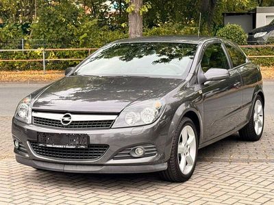 Opel Astra GTC