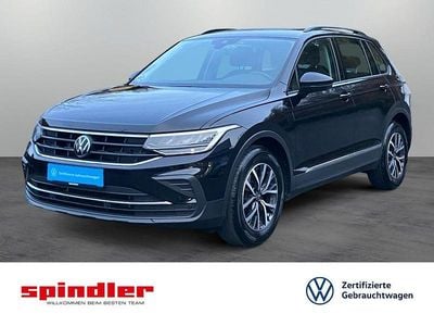 Gebraucht VW Tiguan Life 150 PS (110 kW) 2022 Deep black perleffekt SUV