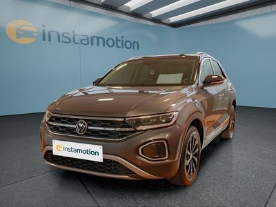 Usata VW T-Roc 150 CV (110 kW) 2024 Grigio SUV