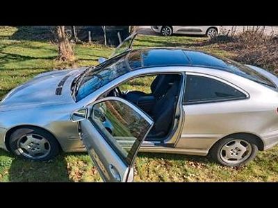 Second-hand Mercedes C200 163 CP (119 kW) 2002 Gri Berlinǎ