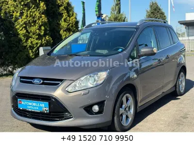 Gebraucht Ford Grand C-Max Titanium 140 PS (102 kW) 2014 Braun Van / Kleinbus