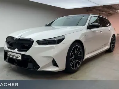 Gebraucht BMW M5 Sport Line 727 PS (534 kW) 2026 Alpinweiß uni Kombi