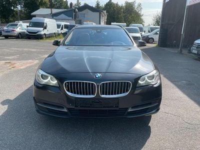 Grau Gebraucht 2015 BMW 525 Kombi | 9.500 €