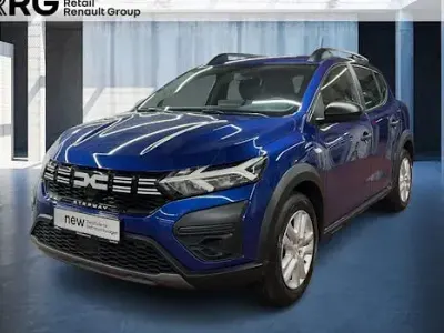 Second-hand Dacia Sandero Essentiel 122 CP (89 kW) 2024 Albastru Berlinǎ