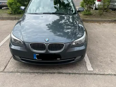 Gebraucht BMW 525 197 PS (144 kW) 2007 Grau Kombi
