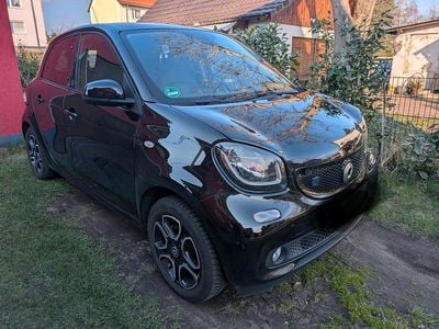 Gebraucht Smart ForFour Electric Drive 63 kW (86 PS) 2018 Schwarz Kleinwagen
