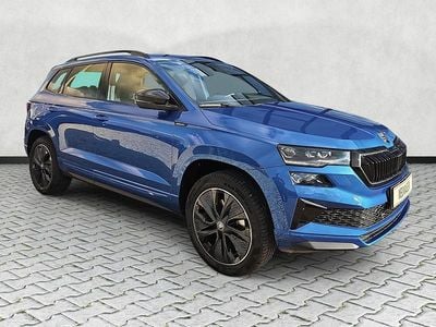 Neu Skoda Karoq SportLine 190 PS (139 kW) 2026 Raceblau metallic SUV