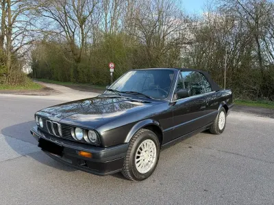 Gebraucht BMW 318 Cabriolet 113 PS (83 kW) 1991 Schwarz Cabrio