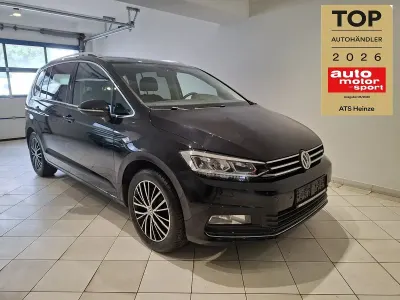 Gebraucht VW Touran Highline 150 PS (110 kW) 2016 Schwarz metallic Van / Kleinbus