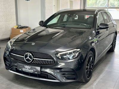 Grau Gebraucht 2021 Mercedes E300 AMG Limousine | 30.290 € (Fairer Preis)