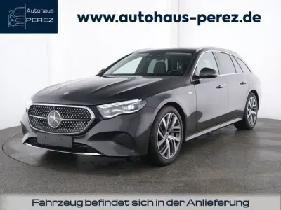 Gebraucht Mercedes 300 Avantgarde 197 PS (144 kW) 2025 Graphitgrau (metallic) Kombi