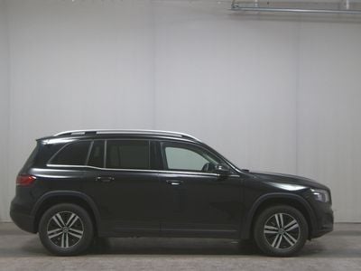 Mercedes GLB200