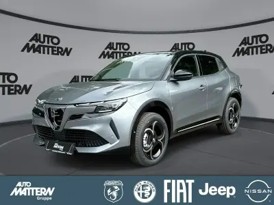 Nouă Alfa Romeo GT Junior 107 CP (78 kW) 2026 Gri SUV