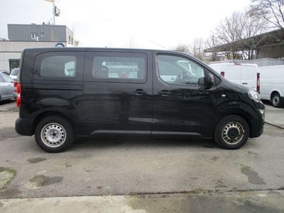 Gebraucht Peugeot Expert 150 PS (110 kW) 2017 Schwarz Van