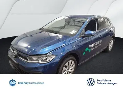 Używany VW Polo Life 95 KM (69 kW) 2024 Niebieski Hatchback