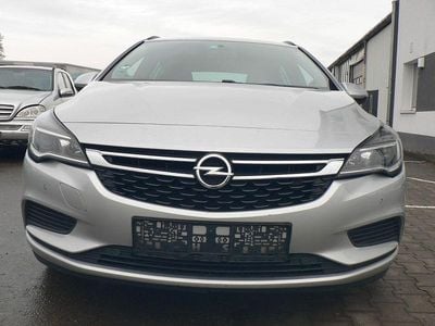 Gebraucht Opel Astra 136 PS (100 kW) 2016 Silber Limousine