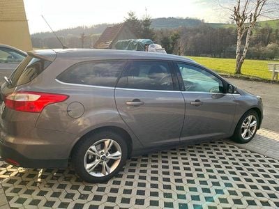 Gebraucht Ford Focus 125 PS (91 kW) 2012 Grau Kombi