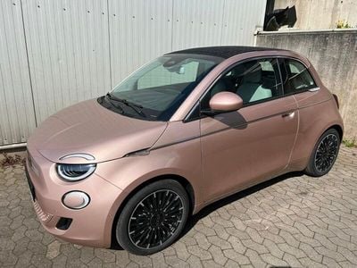 Gebraucht Fiat 500e La Prima 86 kW (118 PS) 2023 Gold Cabrio