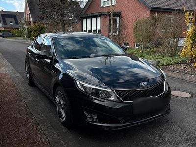 Usado Kia Optima 136 HP (100 kW) 2015 Preto Sedan