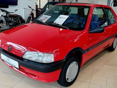Rot Gebraucht 1995 Peugeot 106 Kleinwagen | 4.810 €