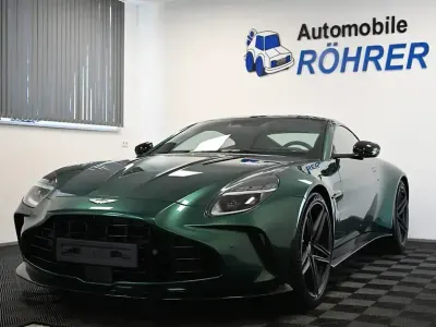 Neu Aston Martin V8 Vantage 665 PS (489 kW) 2026 Grün Coupé