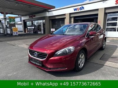 Usado Volvo V40 Momentum 114 HP (83 kW) 2014 Vermelho Sedan