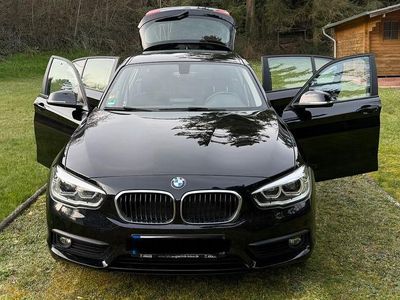 Gebraucht BMW 118 Advantage 136 PS (100 kW) 2018 Schwarz Kleinwagen