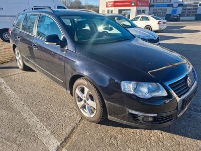 Gebraucht VW Passat 140 PS (102 kW) 2010 Schwarz Kombi