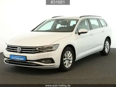 Gebraucht VW Passat Business 150 PS (110 kW) 2023 Gletscherweiss metallic Kombi