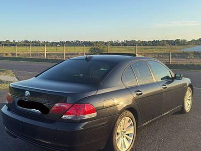 BMW 750