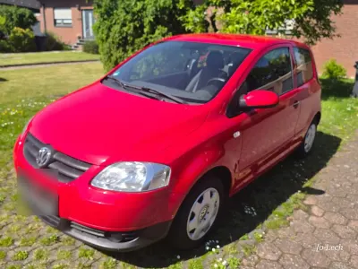Gebraucht VW Fox 55 PS (40 kW) 2010 Rot Kleinwagen