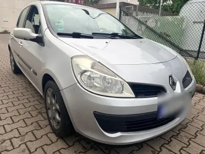 Gebraucht Renault Clio 113 PS (83 kW) 2006 Silber Kleinwagen